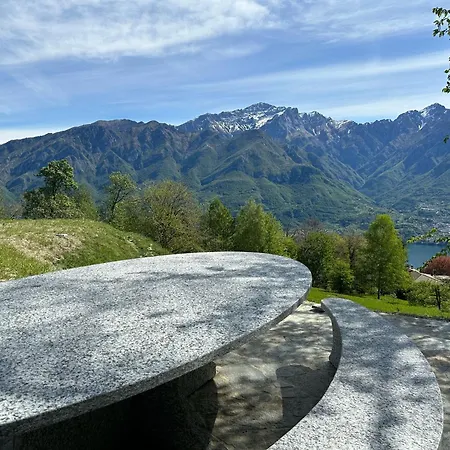 - Treeb Tivano Apartament *